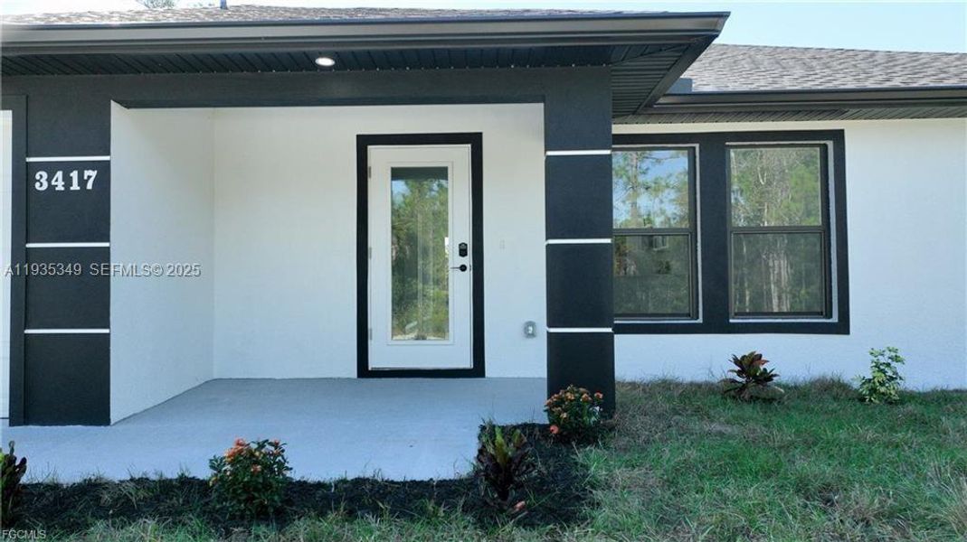 Exterior details and patio area of a home in , Lehigh Acres (Image 19).