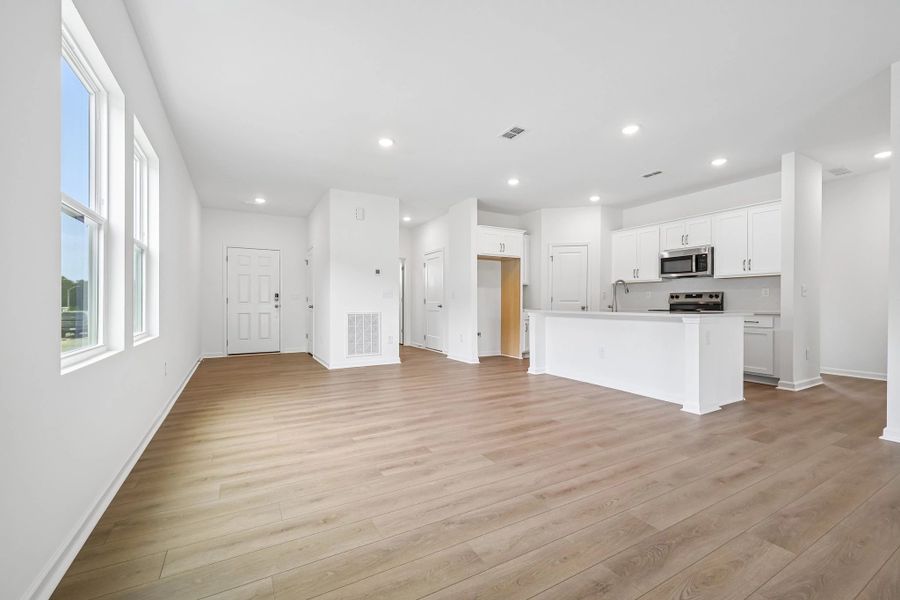 Spacious, unfurnished interior of a new home in Middleton Farms, Middlesex (Image 13). Spacious, unfurnished interior of a new home in Middleton Farms, Middlesex (Image 13).