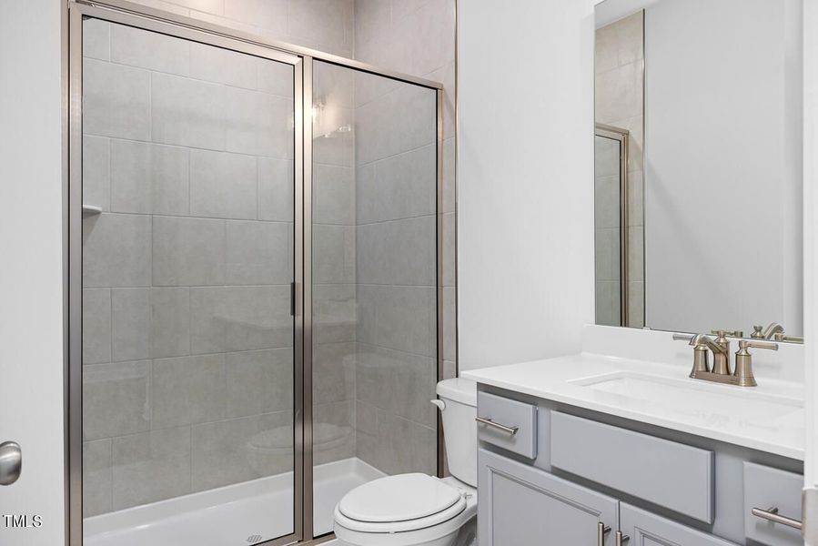 Furnished interior view inside a new home in Tobacco Road, Angier (Image 78).