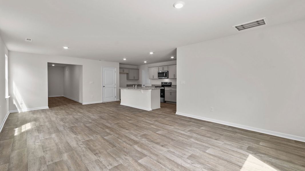 Spacious, unfurnished interior of a new home in Chandler Pointe, Rural Hall (Image 11).