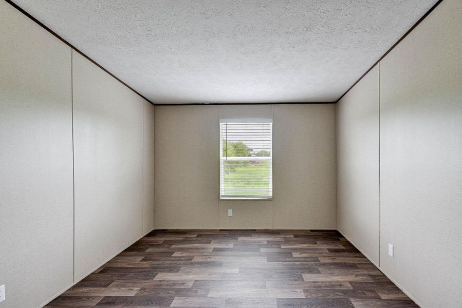 Spacious, unfurnished interior of a new home in , Santa Fe (Image 19).