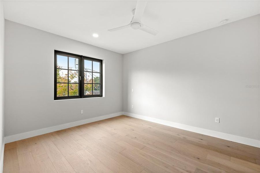 Spacious, unfurnished interior of a new home in College Park, Orlando (Image 59). Spacious, unfurnished interior of a new home in College Park, Orlando (Image 59).
