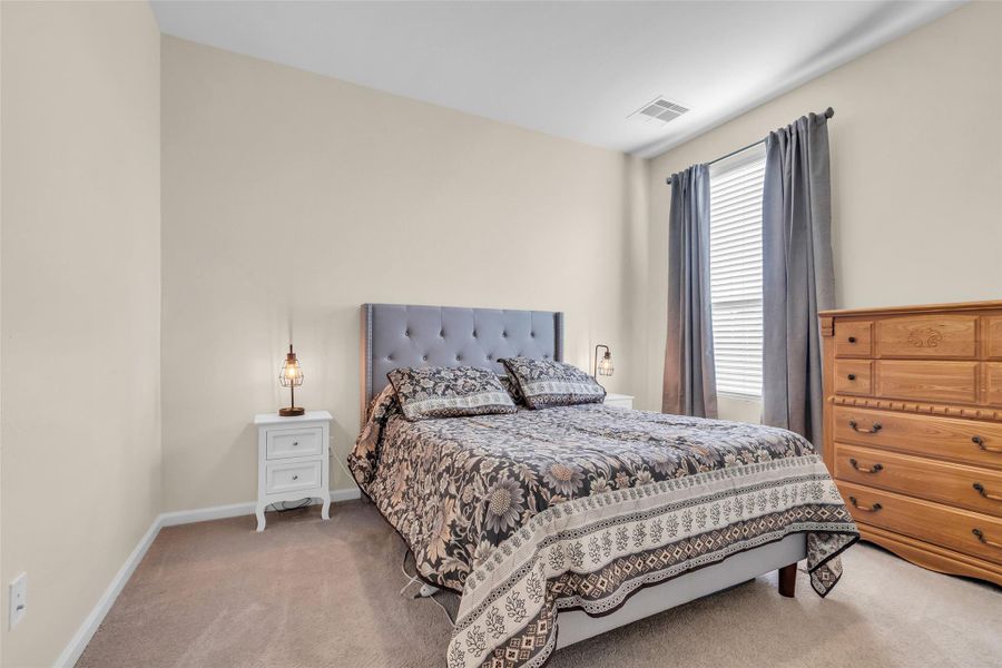 Furnished interior view inside a new home in , Baytown (Image 13).