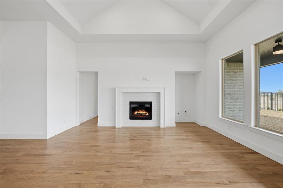 Spacious, unfurnished interior of a new home in Quail Hollow, Rockwall (Image 29).