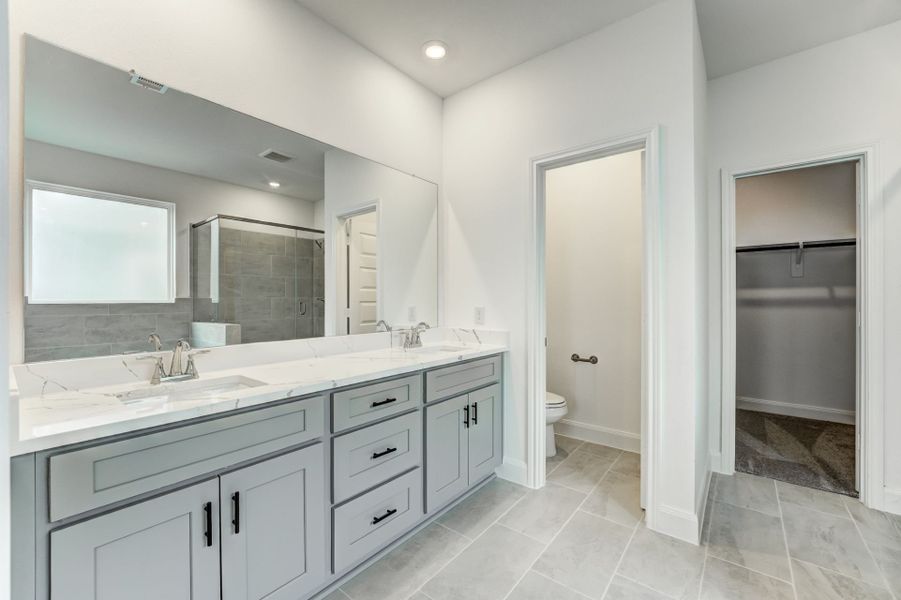 Furnished interior view inside a new home in Townsen Landing, Humble (Image 7).
