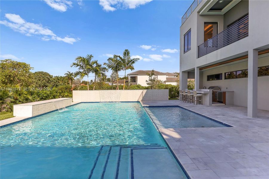 Exterior details and patio area of a home in , Davie (Image 32).