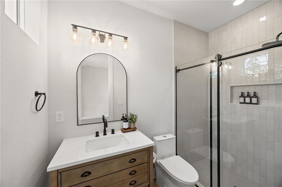 In-law Suite Full Bathroom In-law Suite Full Bathroom