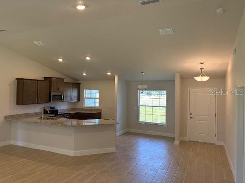 Image 15 of a home in Juliette Falls.