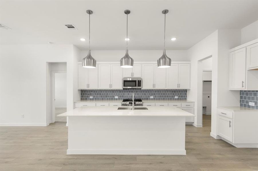 10. 1516 Eagle Meadow - Kitchen 10. 1516 Eagle Meadow - Kitchen