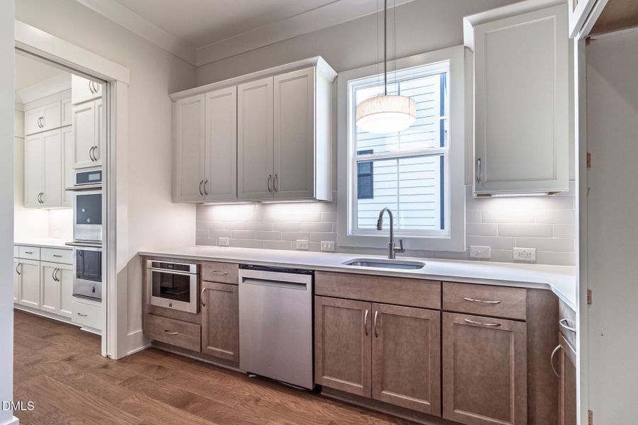 1529_SALEM CHURCH_INTERIOR_21