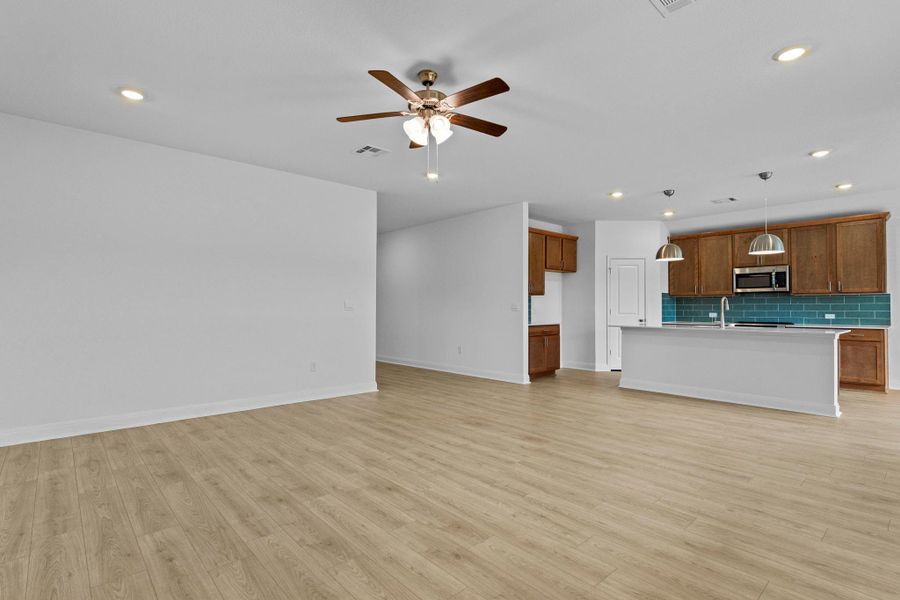 Spacious, unfurnished interior of a new home in Riverview, Georgetown (Image 12). Spacious, unfurnished interior of a new home in Riverview, Georgetown (Image 12).