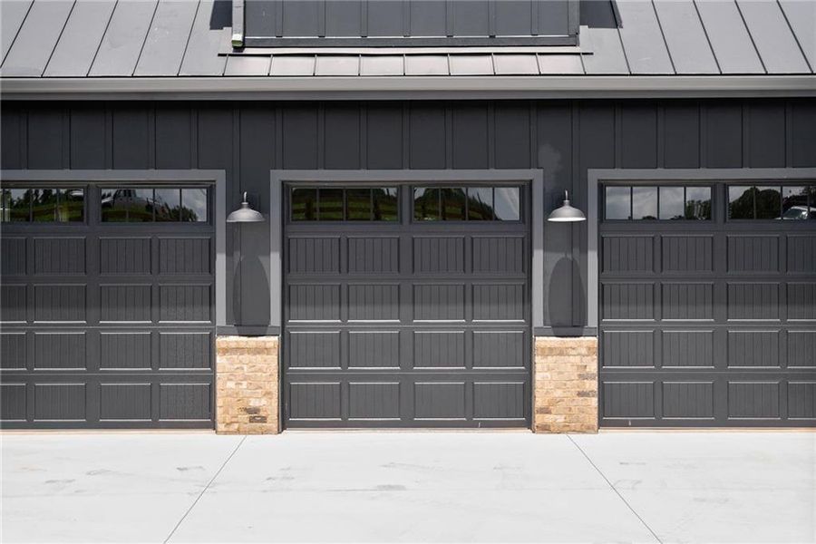 Exterior details and patio area of a home in , Clermont (Image 40). Exterior details and patio area of a home in , Clermont (Image 40).