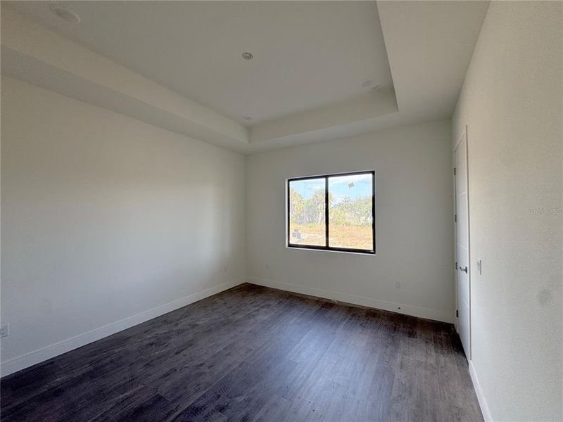 Spacious, unfurnished interior of a new home in , Port Charlotte (Image 8).
