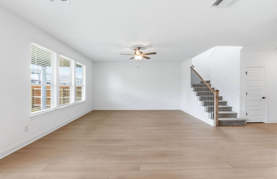 Spacious, unfurnished interior of a new home in Santa Rita Ranch, Liberty Hill (Image 38). Spacious, unfurnished interior of a new home in Santa Rita Ranch, Liberty Hill (Image 38).