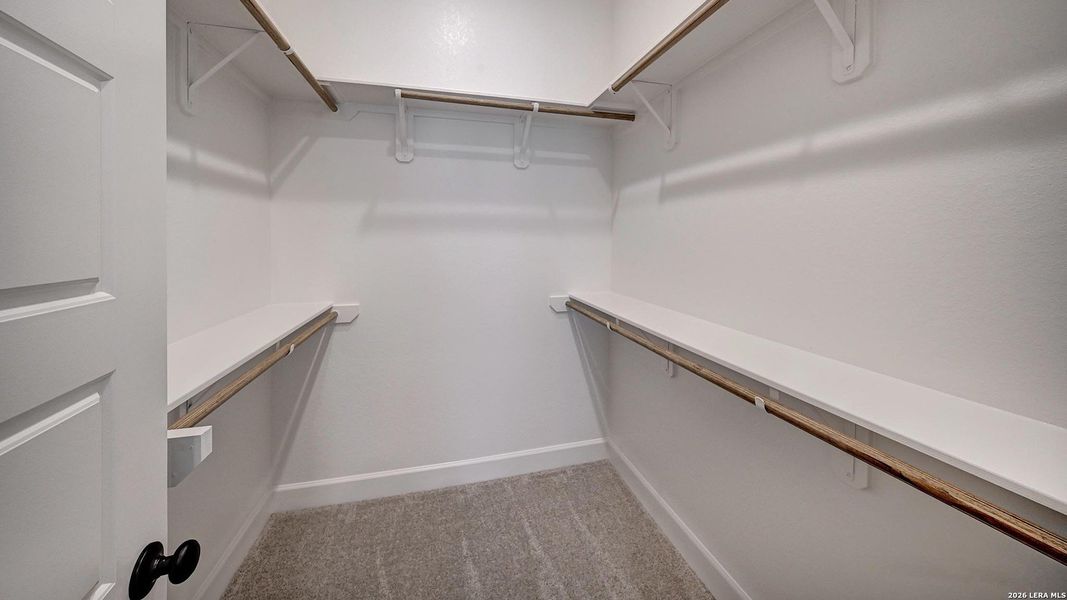 Spacious, unfurnished interior of a new home in Esperanza, Boerne (Image 14).