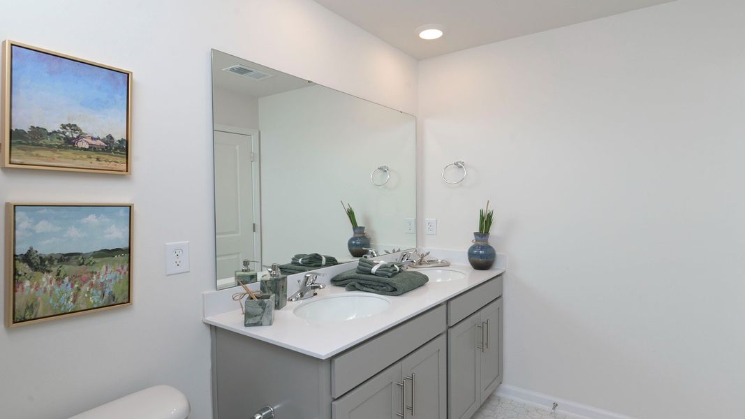 Furnished interior view inside a new home in Grand Oaks, Columbia (Image 33).
