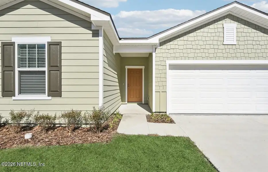 Exterior details and patio area of a home in , Jacksonville (Image 3).