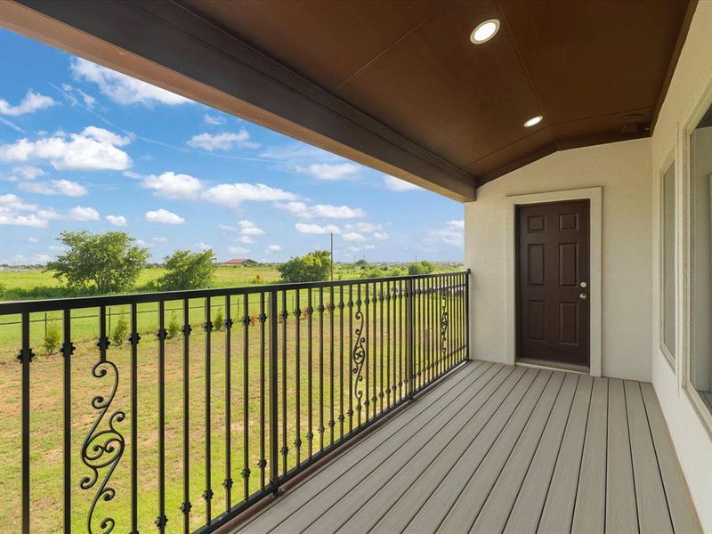 Exterior details and patio area of a home in , Krum (Image 22).