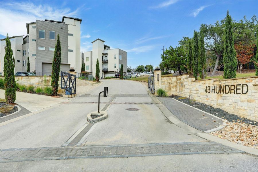 GATED ENTRY OFF MANSFIELD DAM RD. 1500 YARDS FROM THE LARGEST PARK ON LAKE TRAVIS. GATED ENTRY OFF MANSFIELD DAM RD. 1500 YARDS FROM THE LARGEST PARK ON LAKE TRAVIS.