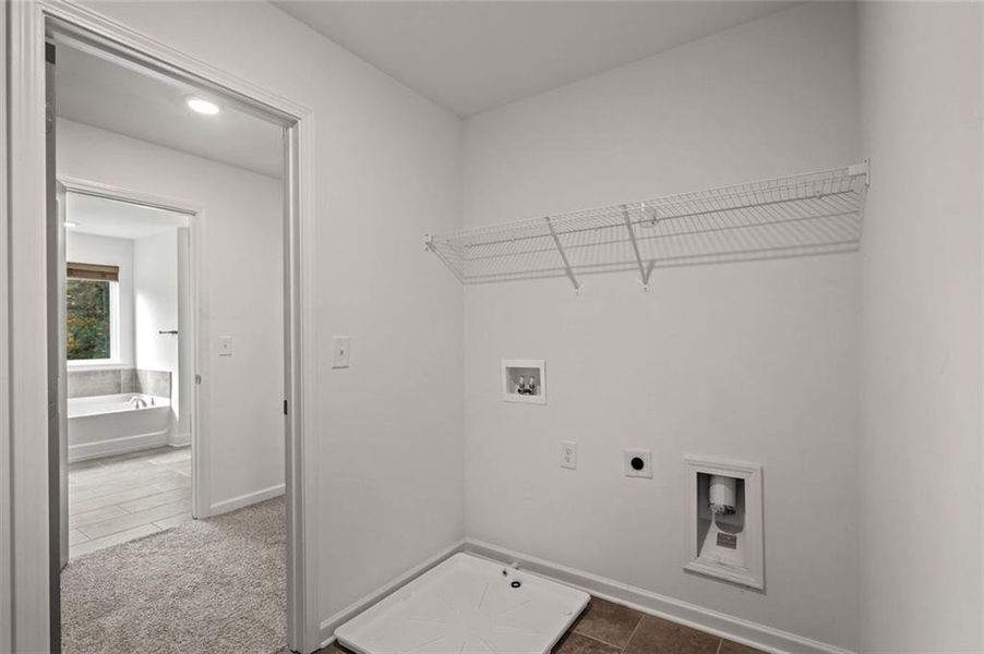 Spacious, unfurnished interior of a new home in , Auburn (Image 32).