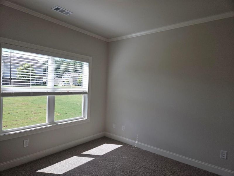 Spacious, unfurnished interior of a new home in Calgary Downs, Winder (Image 10).
