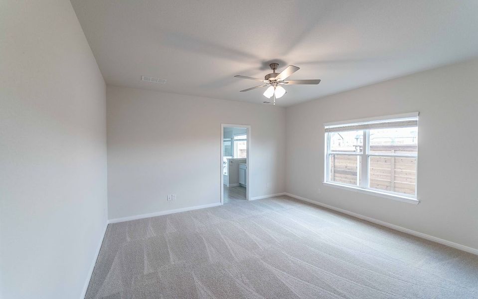 Spacious, unfurnished interior of a new home in Solterra, Mesquite (Image 11).