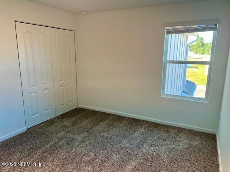 Spacious, unfurnished interior of a new home in Corsair, Middleburg (Image 23).