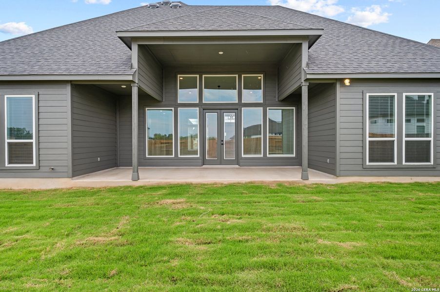 Exterior details and patio area of a home in Mesa Western, Cibolo (Image 20).