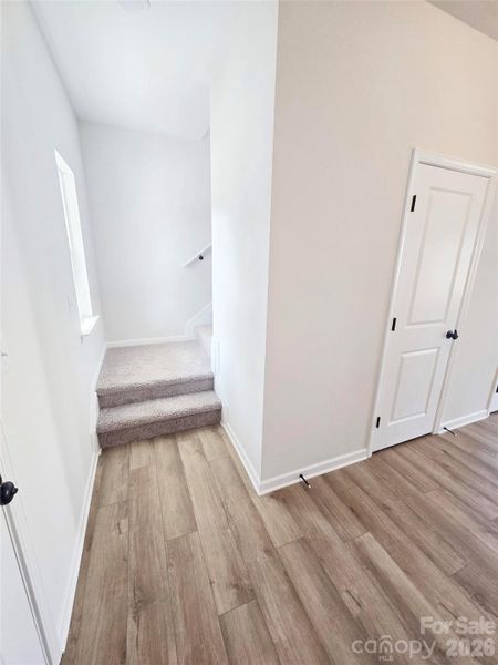 Spacious, unfurnished interior of a new home in Cedar Meadows, Monroe (Image 15).