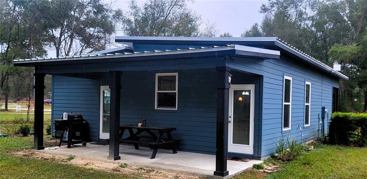 Exterior details and patio area of a home in , Trenton (Image 16).