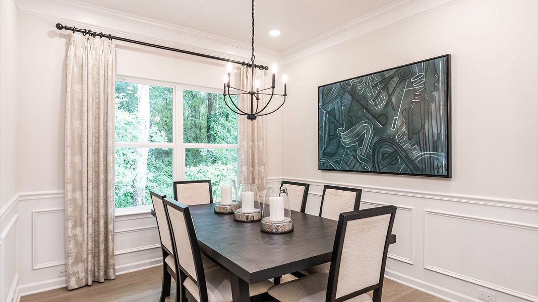 Furnished interior view inside a new home in Alder Creek, Benson (Image 13).