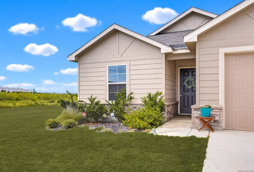 Exterior details and patio area of a home in , San Antonio (Image 3).