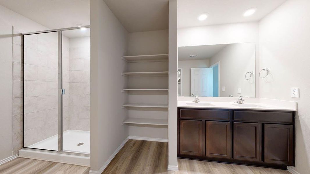 Furnished interior view inside a new home in Turnbo Ranch, Killeen (Image 3).