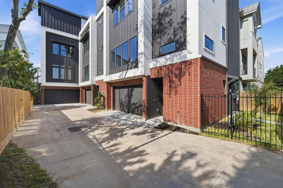 Image 38 of a home in .
