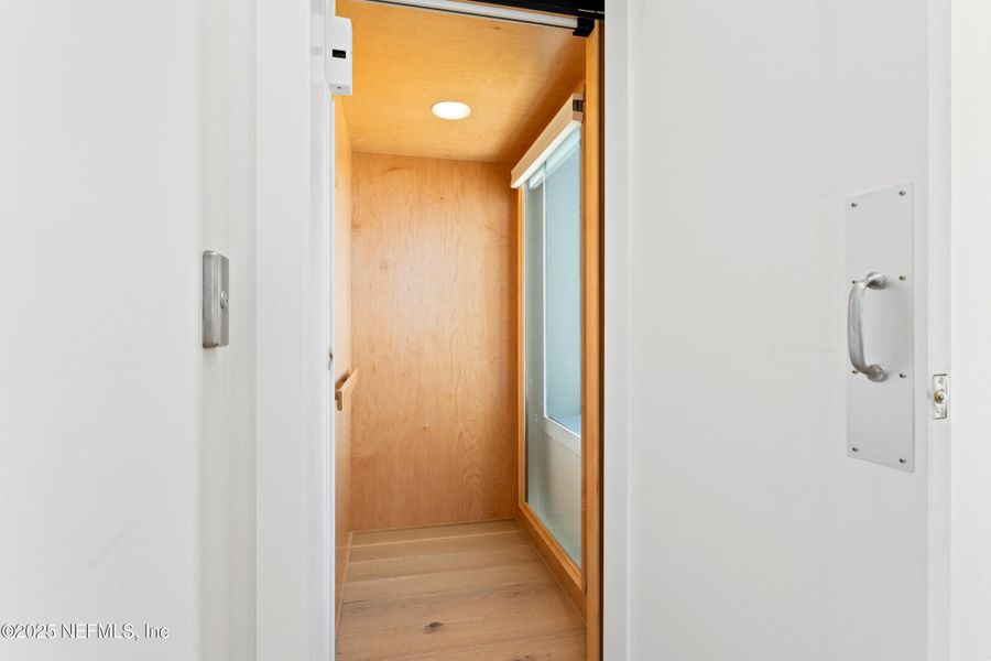 Spacious, unfurnished interior of a new home in , Ponte Vedra Beach (Image 21).