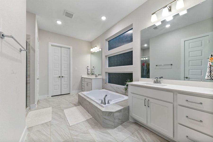 Furnished interior view inside a new home in Trillium 60′, Richmond (Image 24).