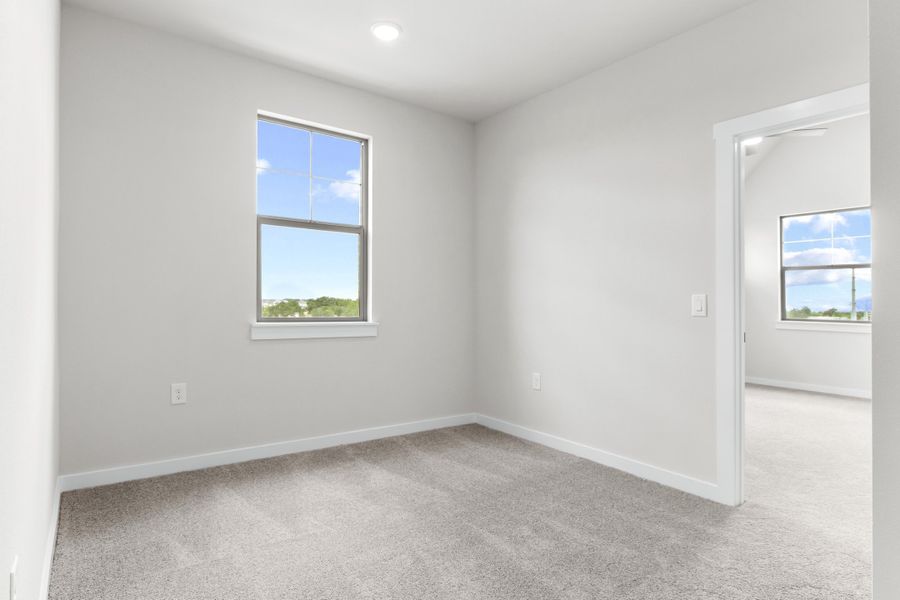 Spacious, unfurnished interior of a new home in Wildridge, Oak Point (Image 24). Spacious, unfurnished interior of a new home in Wildridge, Oak Point (Image 24).