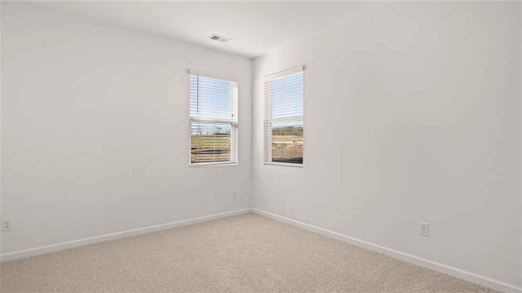 Spacious, unfurnished interior of a new home in Bridle Creek, Locust Grove (Image 22).