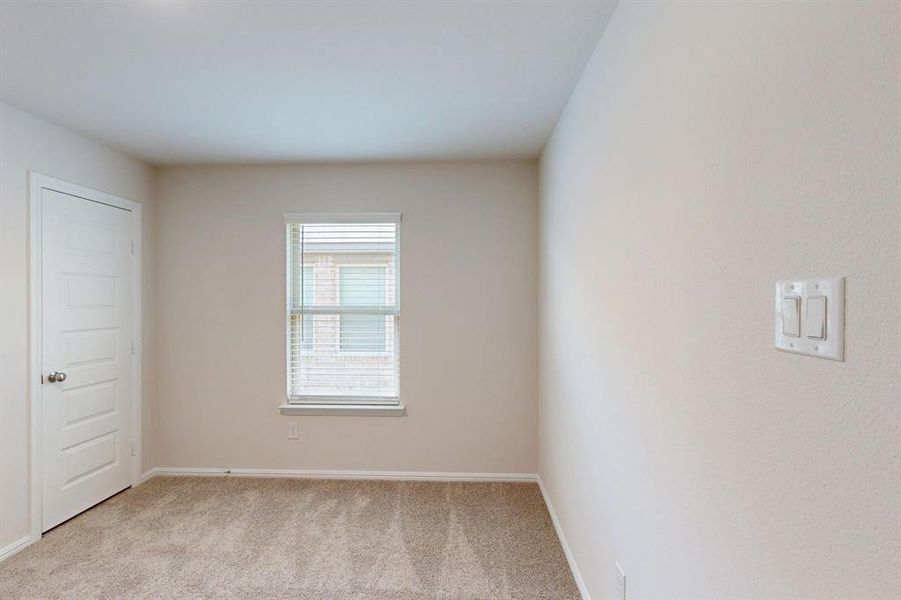 Spacious, unfurnished interior of a new home in Meadow Park, Denton (Image 25).