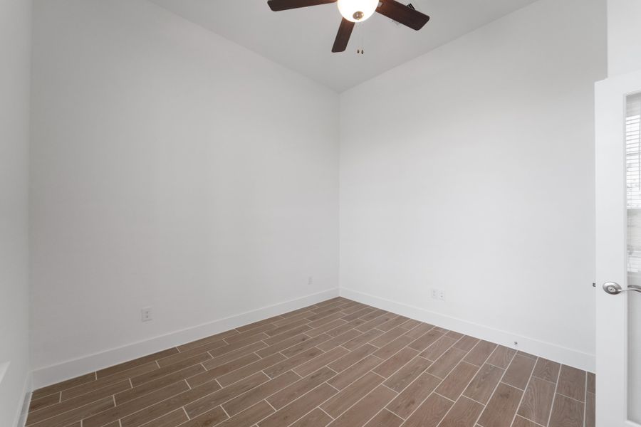 Representative unfurnished interior of a home built from the Augusta by Chesmar Homes in Riceland, Mont Belvieu (Image 20). Representative unfurnished interior of a home built from the Augusta by Chesmar Homes in Riceland, Mont Belvieu (Image 20).