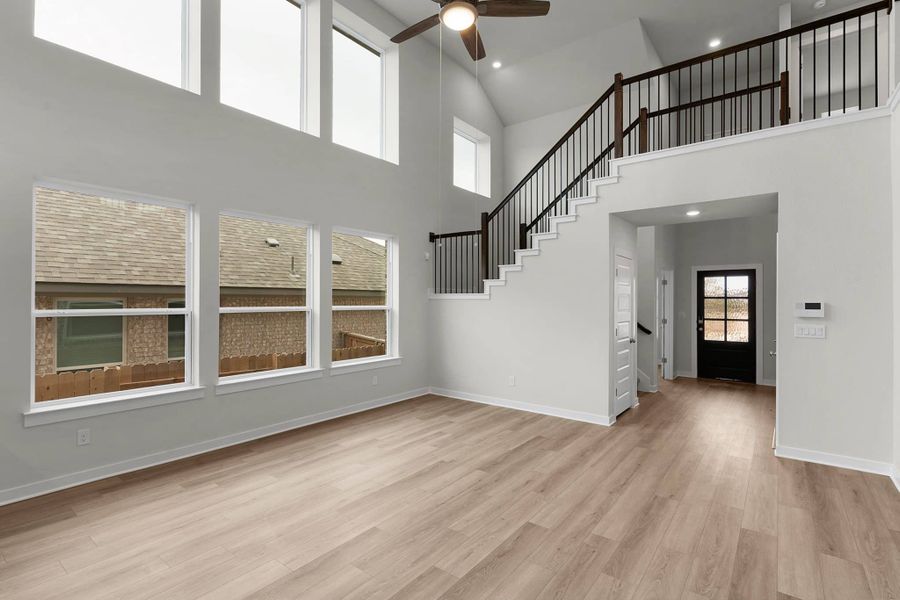 Spacious, unfurnished interior of a new home in Nolina, Georgetown (Image 25).