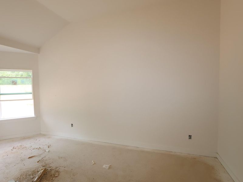 Spacious, unfurnished interior of a new home in Sorella, Tomball (Image 4).
