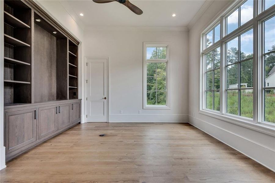 Spacious, unfurnished interior of a new home in , Alpharetta (Image 74).
