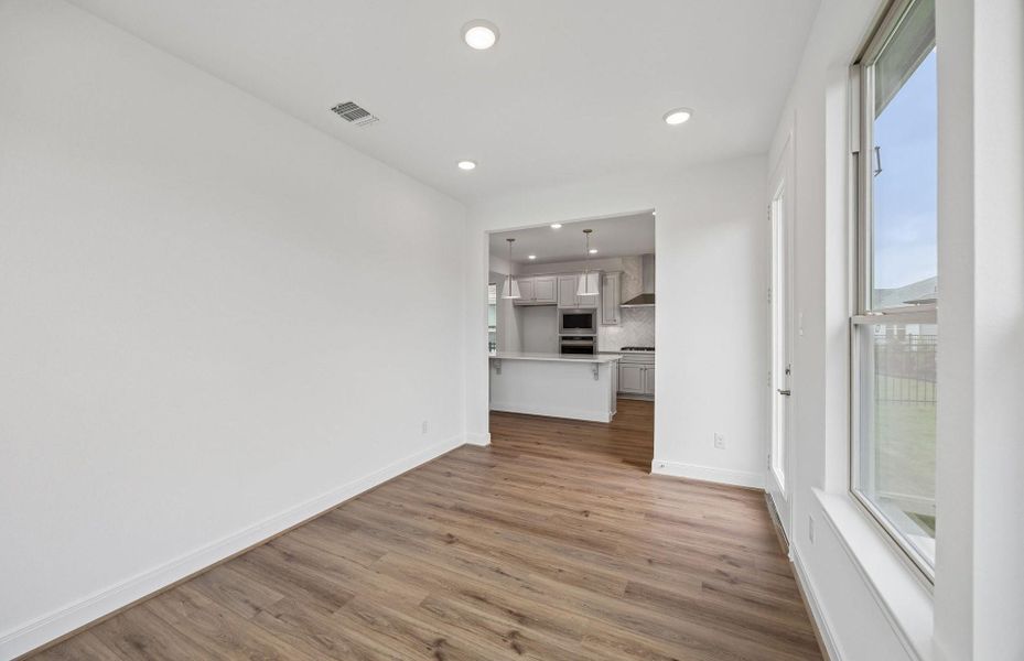 Spacious, unfurnished interior of a new home in Del Webb in Chambers Creek, Willis (Image 18). Spacious, unfurnished interior of a new home in Del Webb in Chambers Creek, Willis (Image 18).