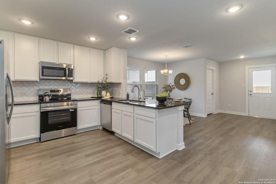 Furnished interior view inside a new home in Katzer Ranch, Converse (Image 12). Furnished interior view inside a new home in Katzer Ranch, Converse (Image 12).