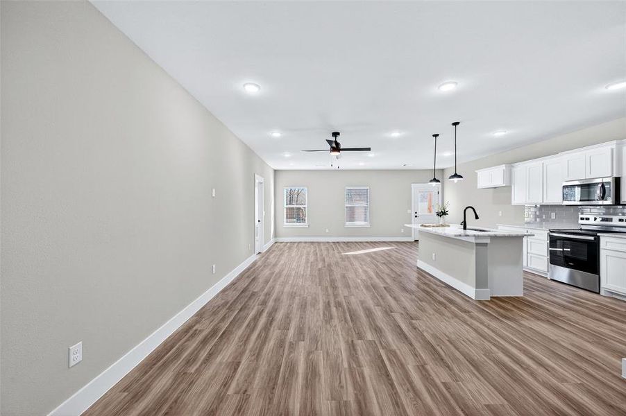 Spacious, unfurnished interior of a new home in , Whitesboro (Image 25).