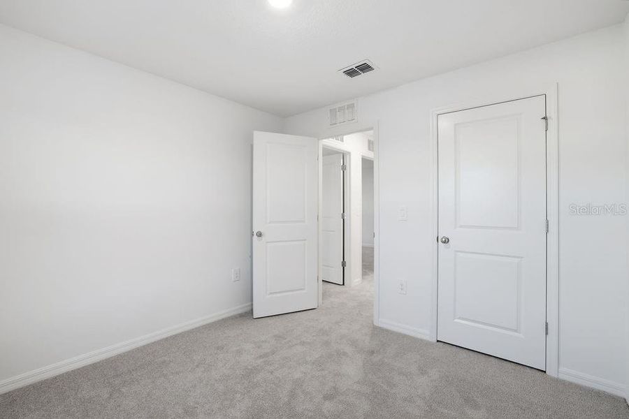 Spacious, unfurnished interior of a new home in Palm Wind, Hudson (Image 23).