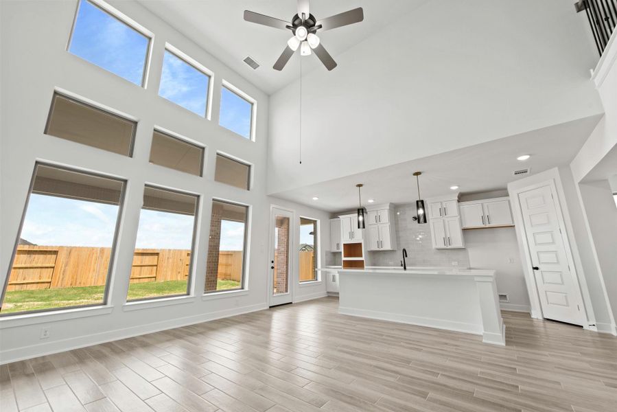 Representative image. Features, specifications, selections and colors may vary.