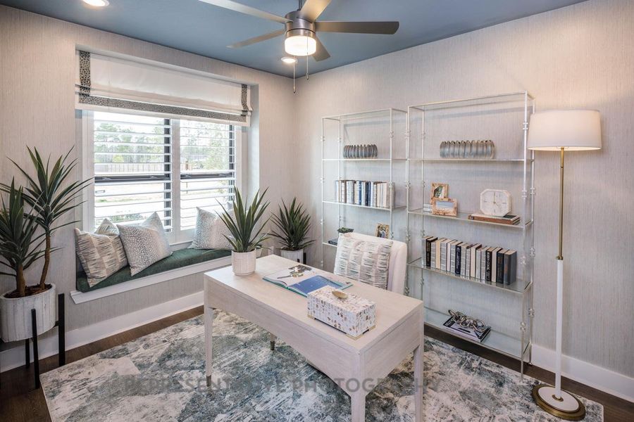 Furnished interior view inside a new home in 6 Creeks at Waterridge, Kyle (Image 8).