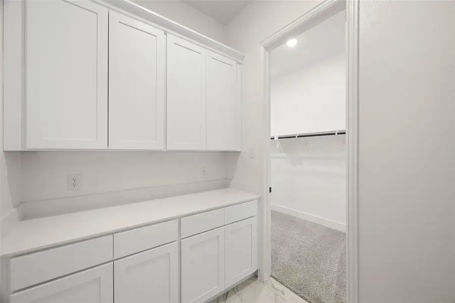 Furnished interior view inside a new home in , Waxahachie (Image 7).